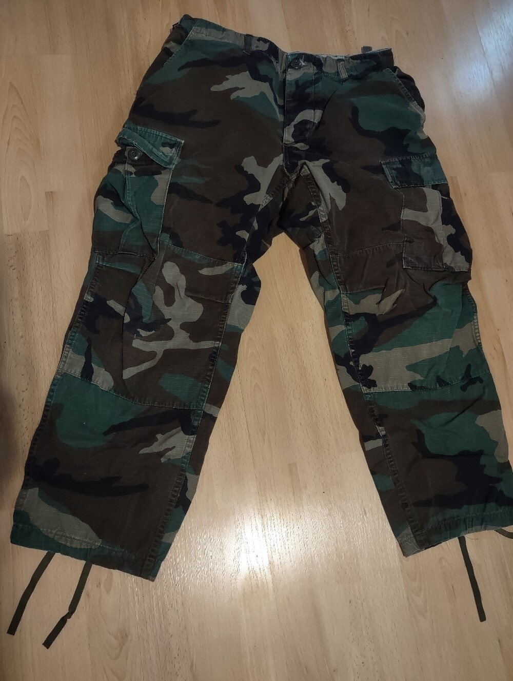 Men's Woodland Camo Cargo Pants Cotton Size Medium X-short